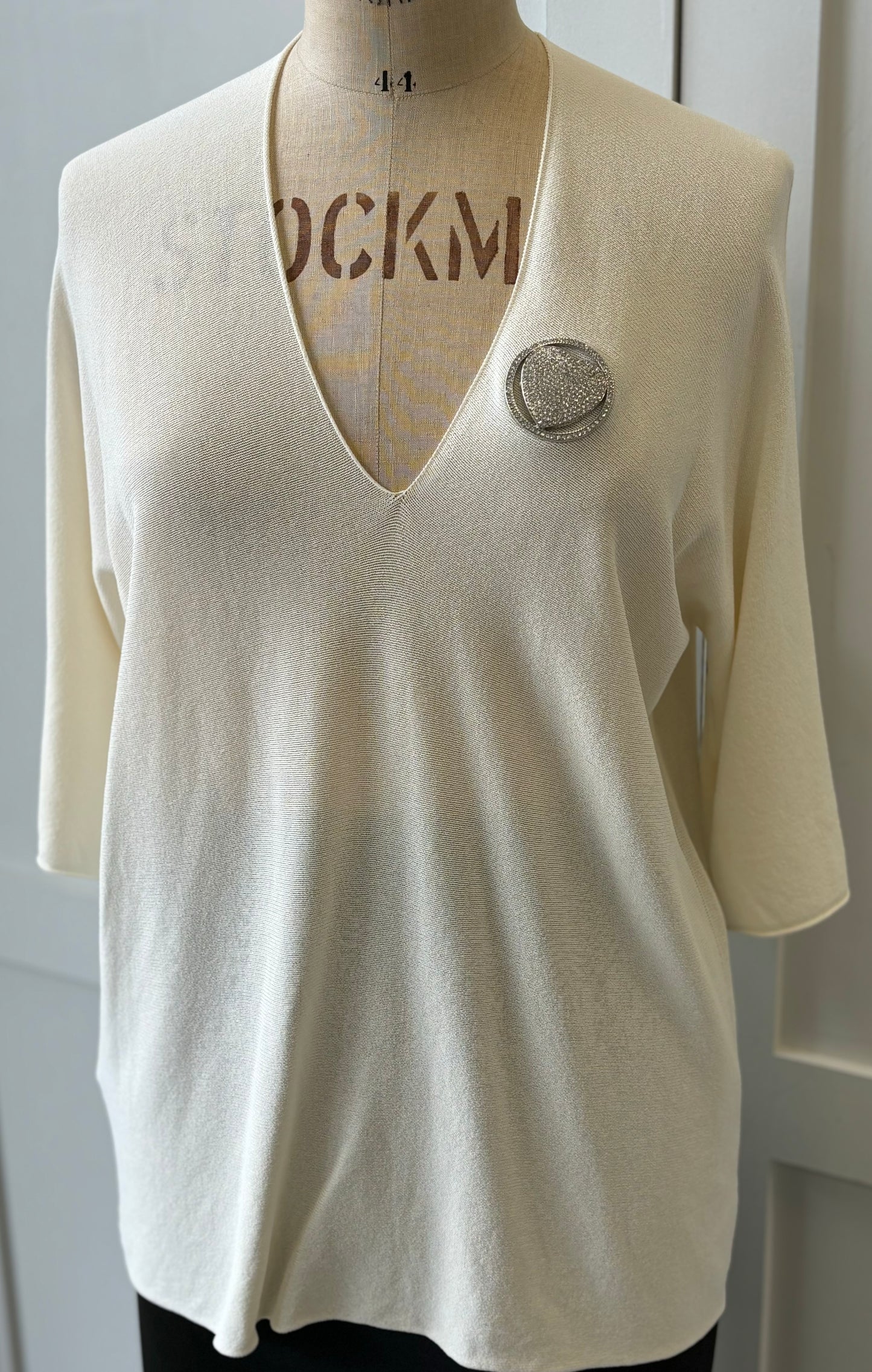 The Sandy Fine Knit V Neck Jumper Top