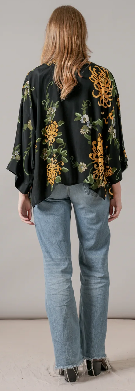 One Hundred Stars Chrysanthemum Crepe Kimono