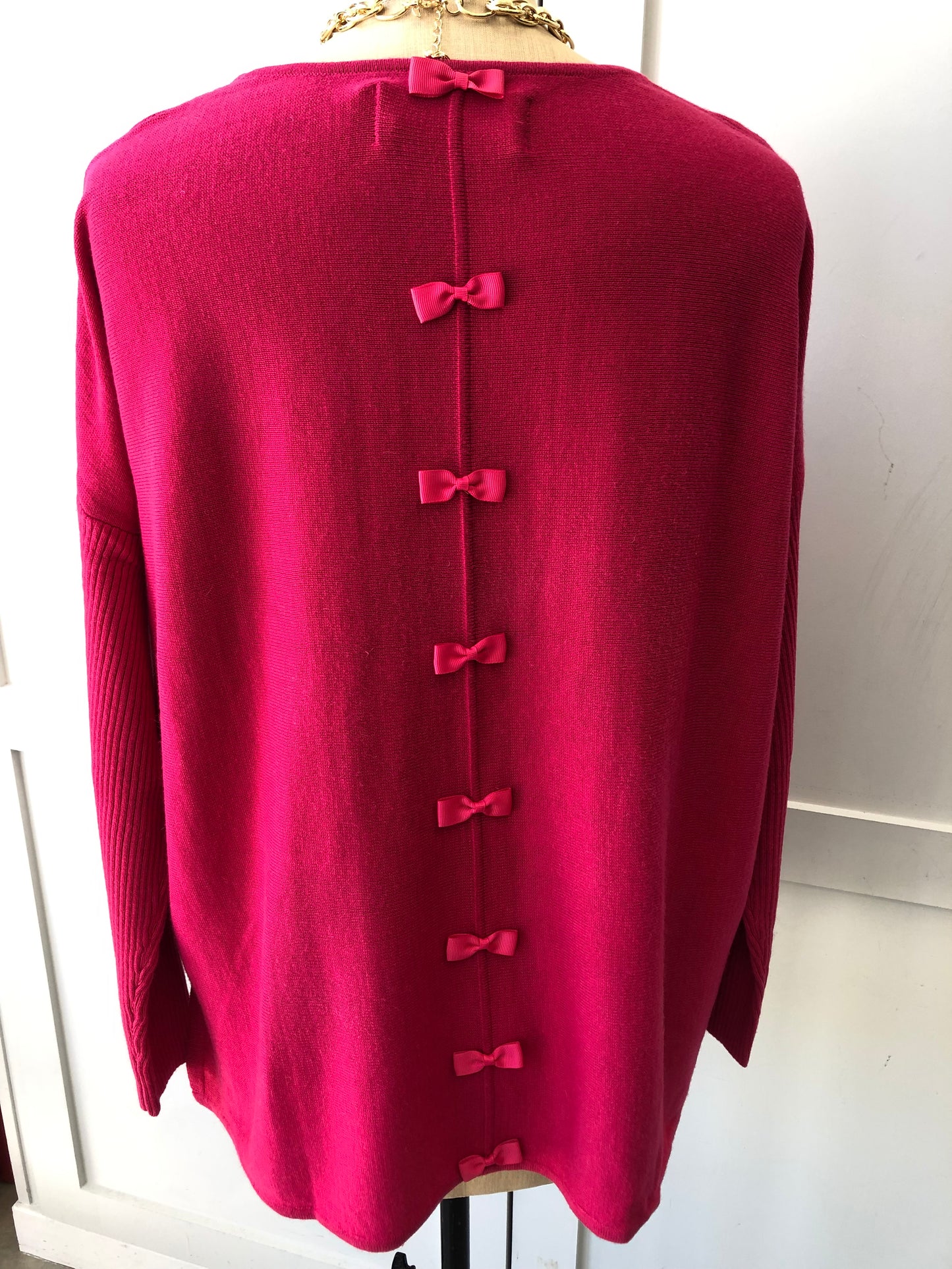 Short Bow Back Jumper
