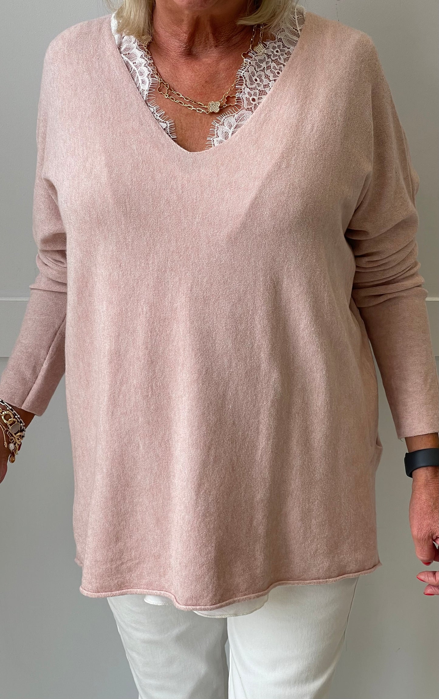 The Polly - V Neck Cashmere Mix Jumper